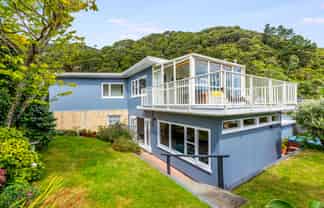304 Muritai Road, Eastbourne