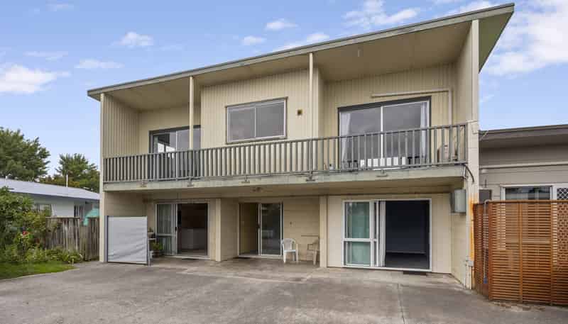 1/804 St Aubyn Street East, Parkvale