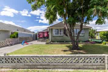 330 Tui Place, Camberley