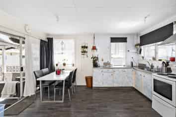 330 Tui Place, Camberley