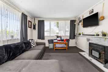 330 Tui Place, Camberley