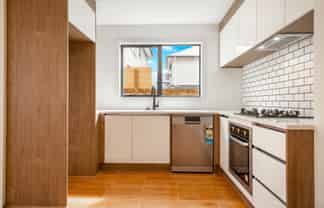 16/206 Old Farm Road, Hamilton East