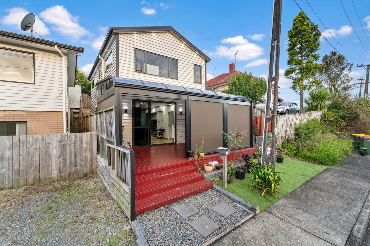 House in Manurewa, Manurewa East - View 3