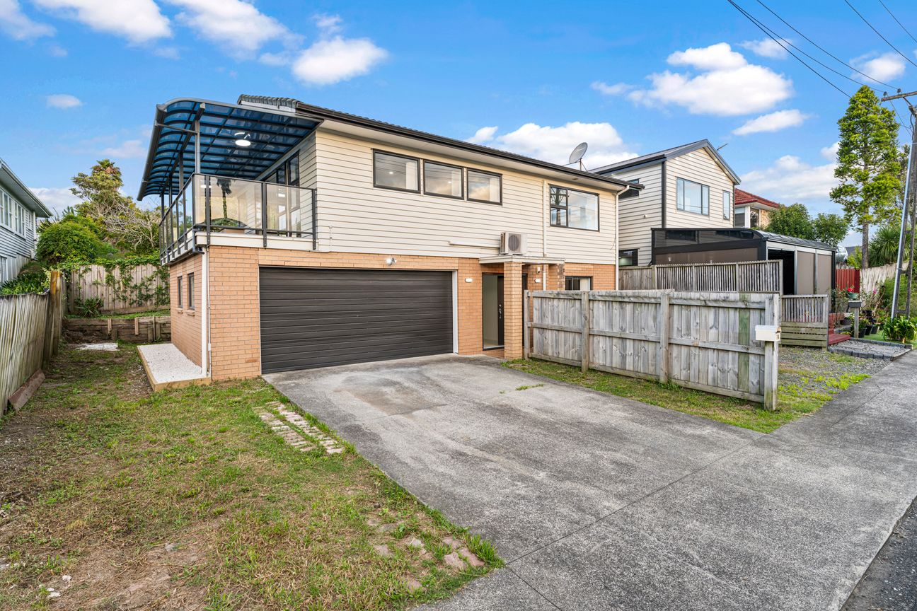 House in Manurewa, Manurewa East - View 2
