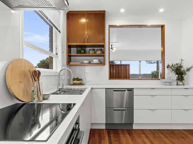 10 North Terrace, Westshore