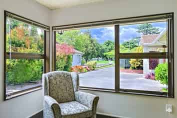 2/702 Tomoana Road, Mahora