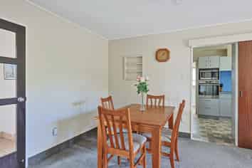 2/702 Tomoana Road, Mahora