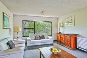 2/702 Tomoana Road, Mahora