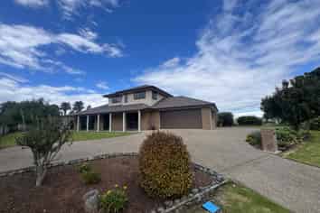 39 Browns Drive, Waihi Beach