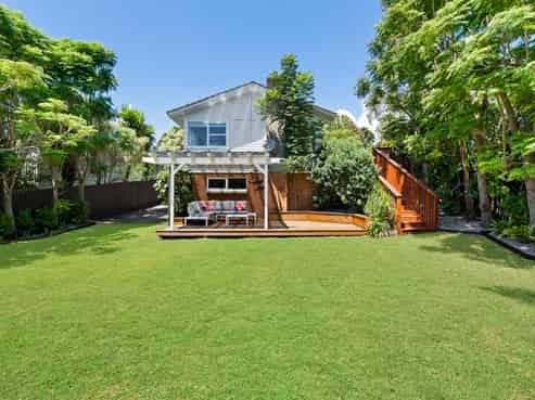 11 Powrie Street, Glenfield