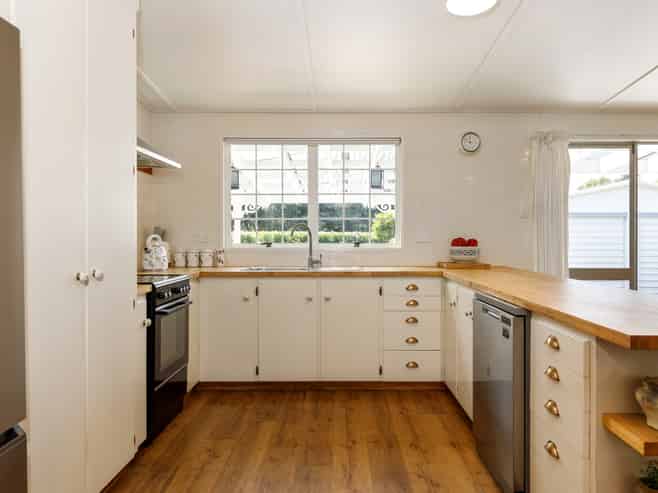 7 Lybster Street, Blenheim