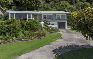 138 Pohutukawa Avenue, Ohope