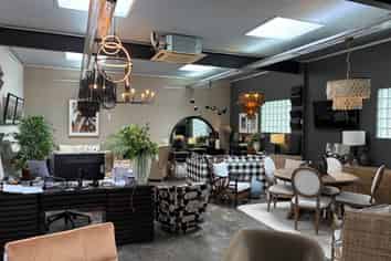 CHARACTER PARNELL SHOWROOM
