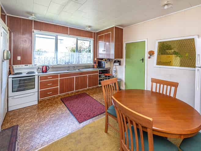 11 Field Street, Aramoho