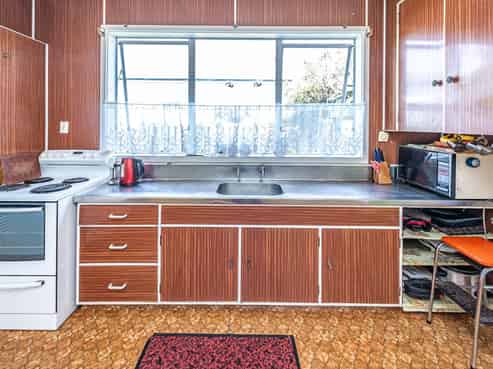 11 Field Street, Aramoho