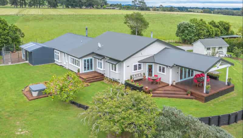 245 Wallace Road, Koputaroa