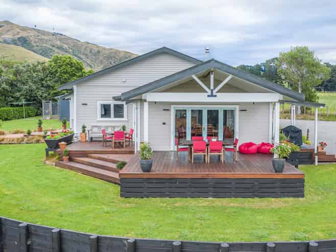 245 Wallace Road, Koputaroa