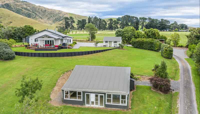 245 Wallace Road, Koputaroa
