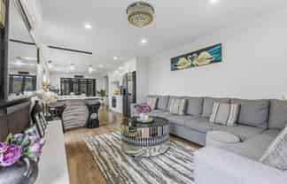 15 Lovely Lane, Manurewa