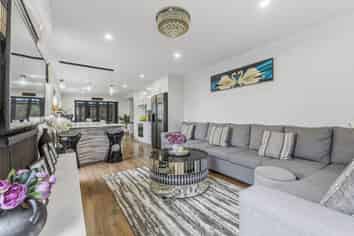 15 Lovely Lane, Manurewa