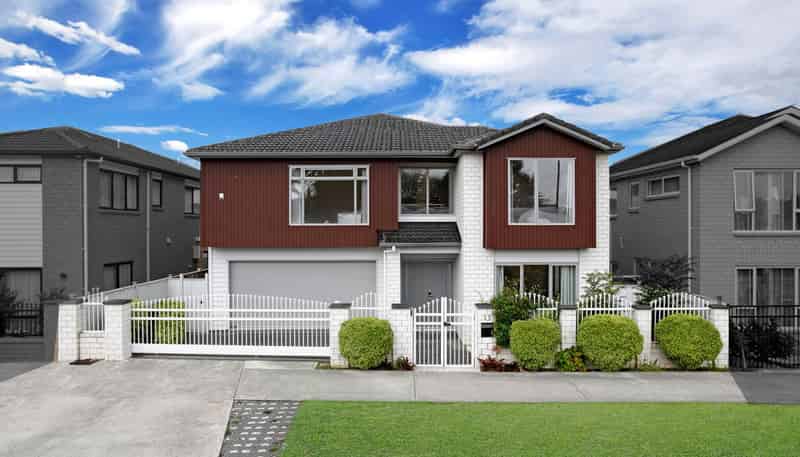 25 Te Kura Road, Flat Bush