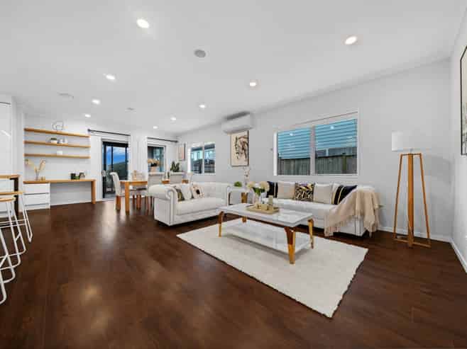 25 Te Kura Road, Flat Bush