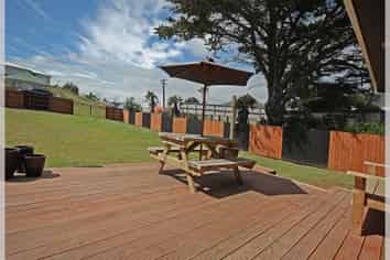 6 Dustin Street, FOXTON BEACH