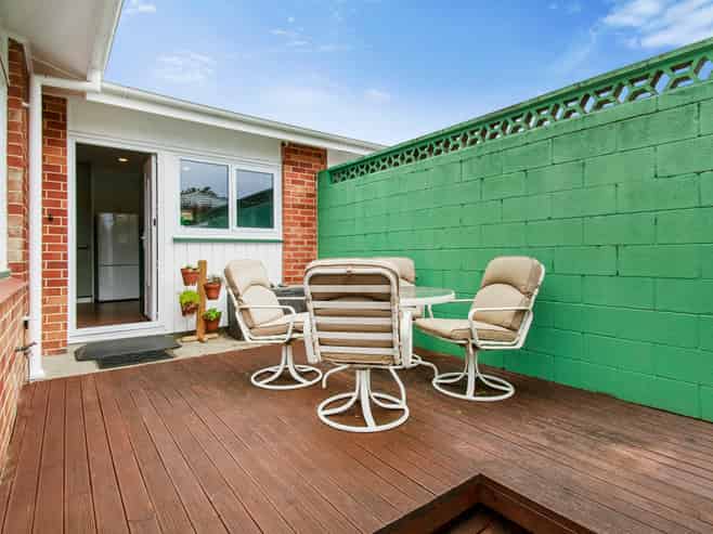 5 Surrey Street, Tawa