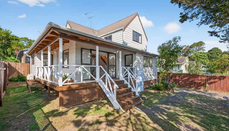 2/36 Gatman Street, Birkdale