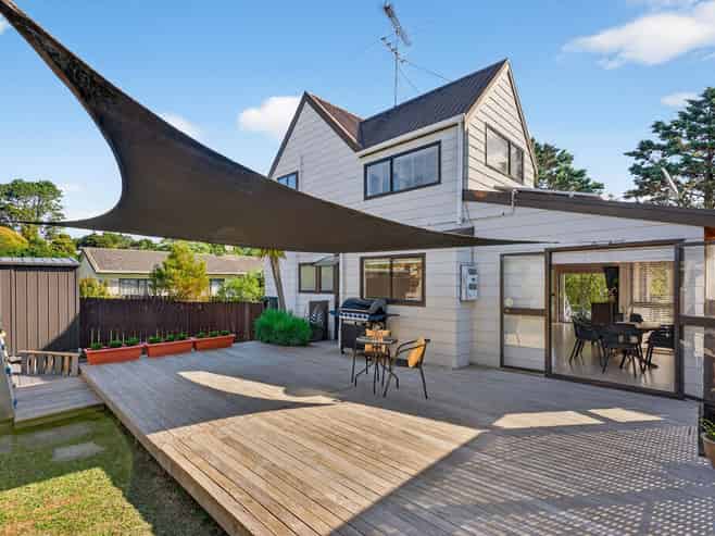 2/36 Gatman Street, Birkdale