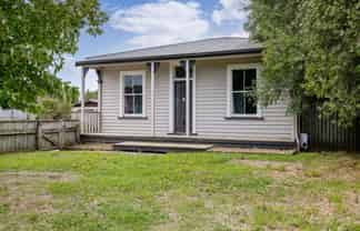 6 Charles Cross Street, Longburn