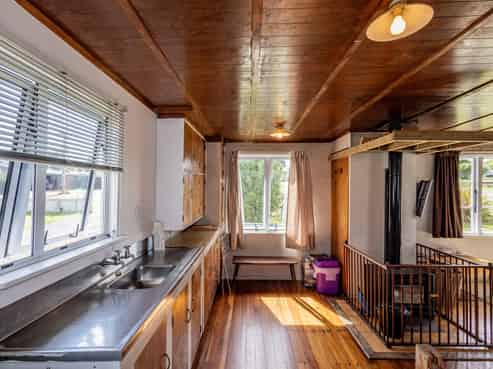 17 MacKenzie Street, National Park