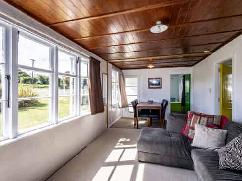 17 MacKenzie Street, National Park