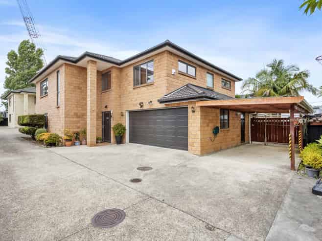 305 Albany Highway, Albany