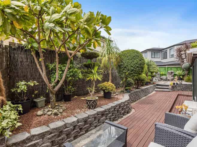 305 Albany Highway, Albany