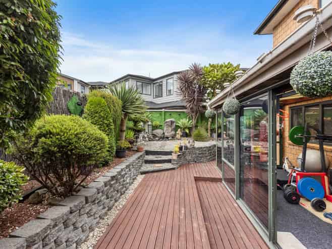 305 Albany Highway, Albany