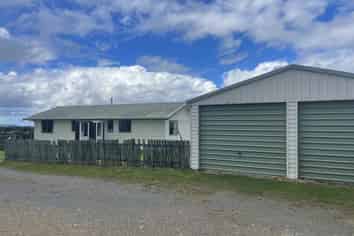 81 Longs Road, Hikurangi