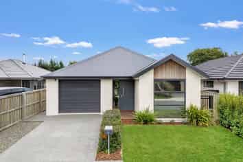 26 Quinn Crescent, Woodend