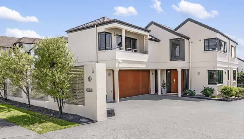 5 Midway Avenue, Castor Bay