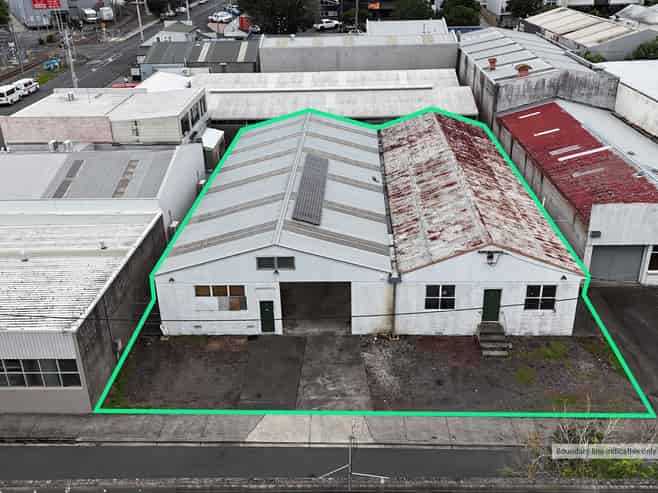 CBRE | Mixed-Use 621sqm Value-Add