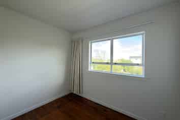 51 Douglas Street, Okitu