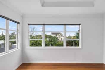 51 Douglas Street, Okitu