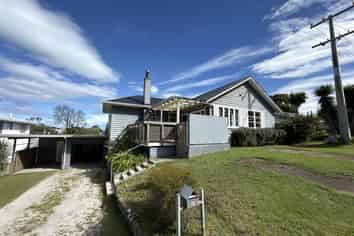 51 Douglas Street, Okitu