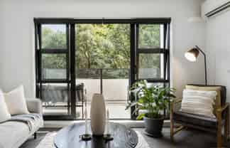 11/8 Dock Street, Auckland Central