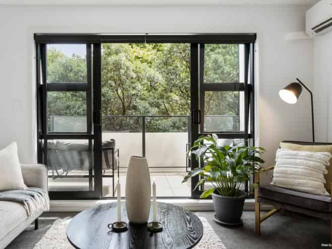 11/8 Dock Street, Auckland Central