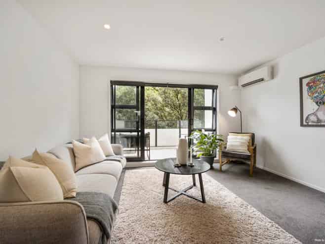 11/8 Dock Street, Auckland Central