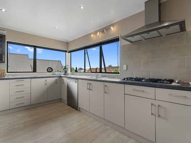 25 Ngaio Place, Pukete