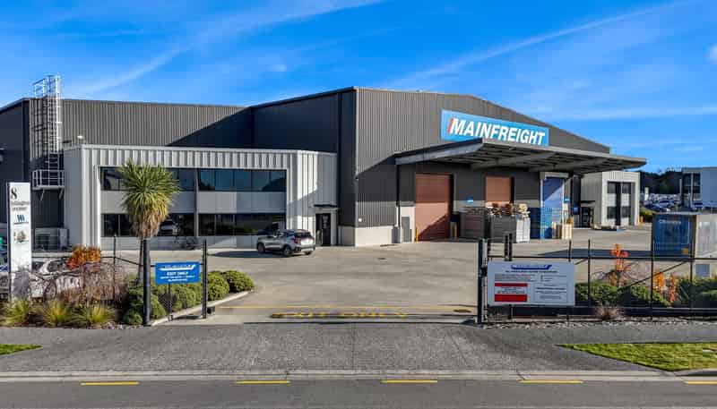 Option 1/8 Islington Avenue, Islington