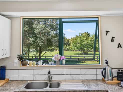 869 Norfolk Road, Carterton