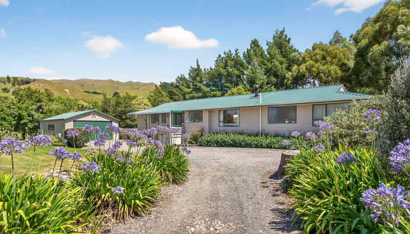 869 Norfolk Road, Carterton